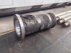Is the oil cylinder of the steel plant's pneumatic cannon prone to leakage and wear?